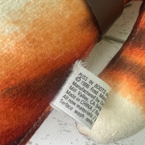 Vintage 1996 PUSS IN BOOTS plush doll - Picture 3 of 3